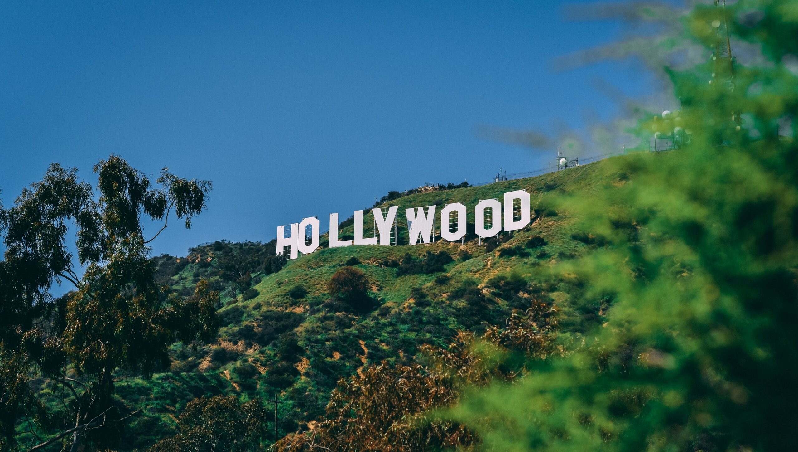 https://www.pexels.com/photo/hollywood-sign-2695679/